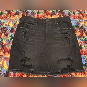 NWT American Eagle Curvy Hi-Rise Mini Distressed Skirt